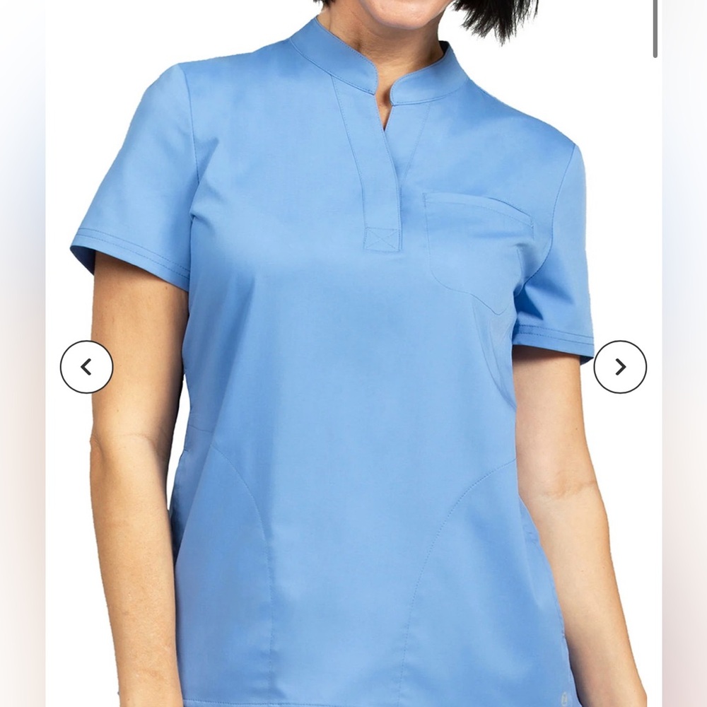 Zoe Alexandra Women’s Scrub Top